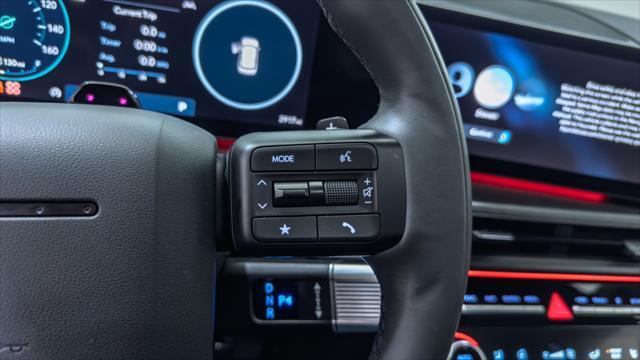 Photo of 2025 Phantom Black Hyundai SANTA FE