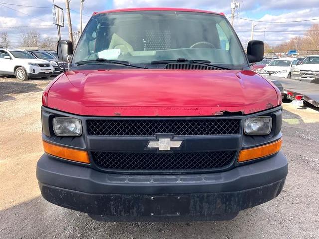 Photo of 2009 Red Chevrolet Express 2500