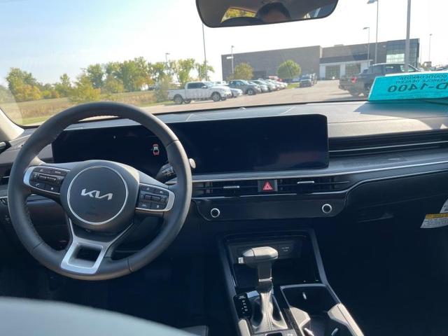 Photo of 2025 Gray Kia K5