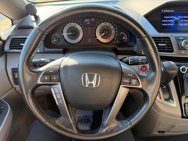 Photo of 2014 GREY Honda Odyssey