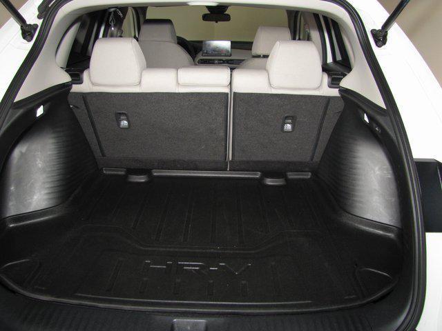 Photo of 2023 Platinum White Pearl Honda HR-V