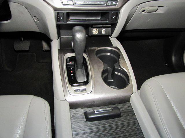 Photo of 2020 Silver Honda Pilot