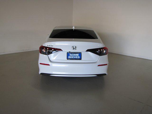 Photo of 2024 White Honda Civic