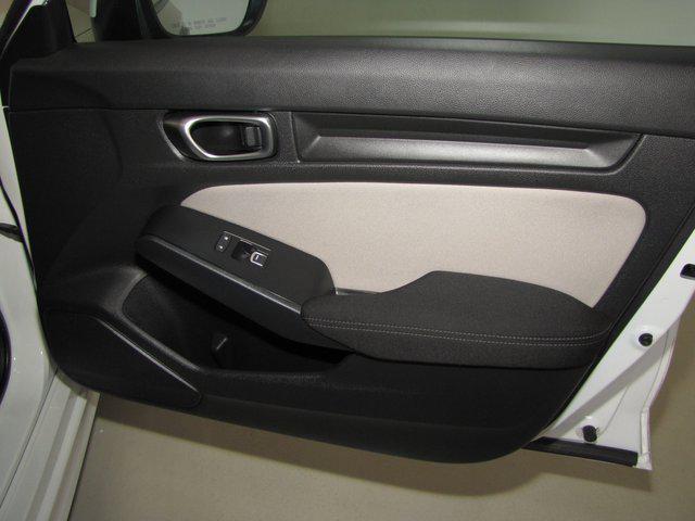 Photo of 2024 White Honda Civic