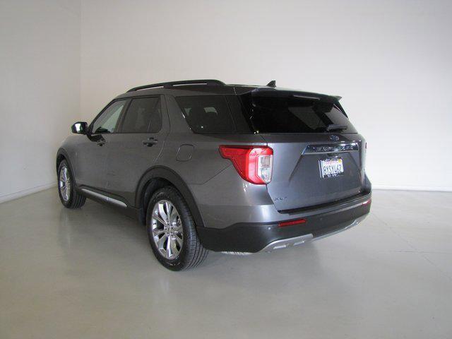 Photo of 2021 Gray Ford Explorer