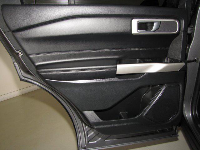 Photo of 2021 Gray Ford Explorer
