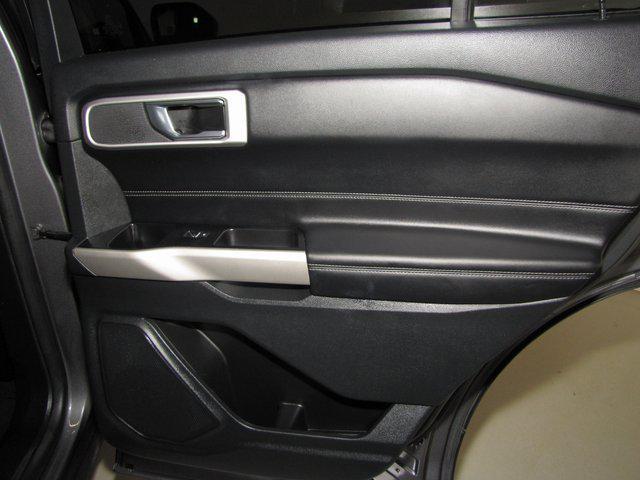 Photo of 2021 Gray Ford Explorer