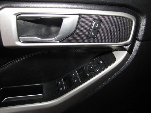 Photo of 2021 Gray Ford Explorer