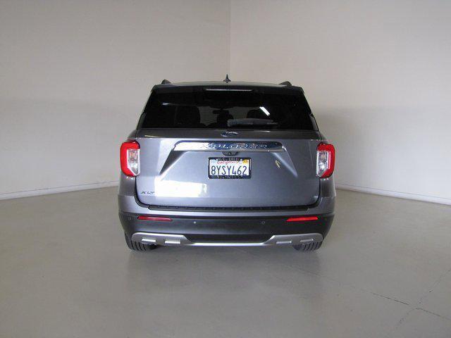Photo of 2021 Gray Ford Explorer