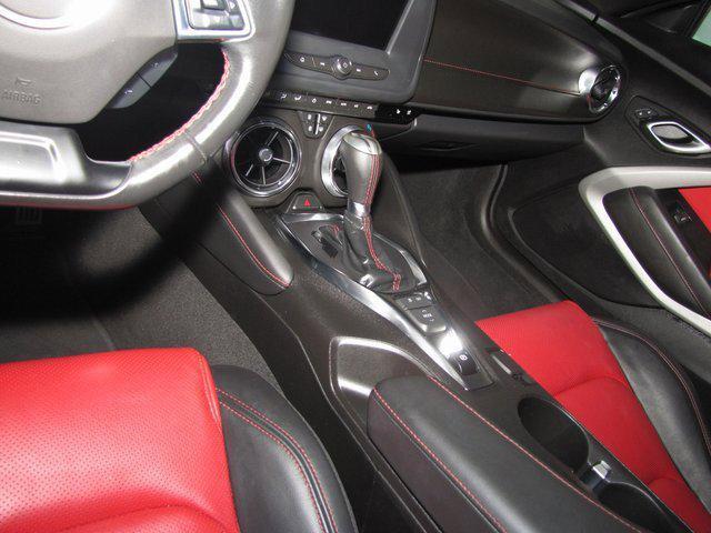 Photo of 2022 White Chevrolet Camaro