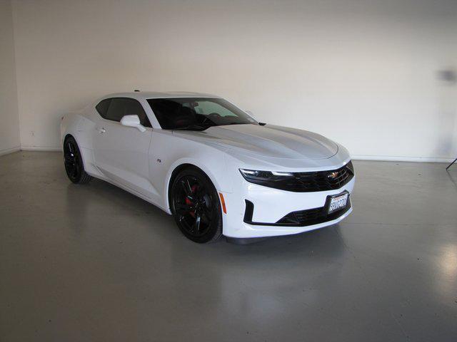 Photo of 2022 White Chevrolet Camaro