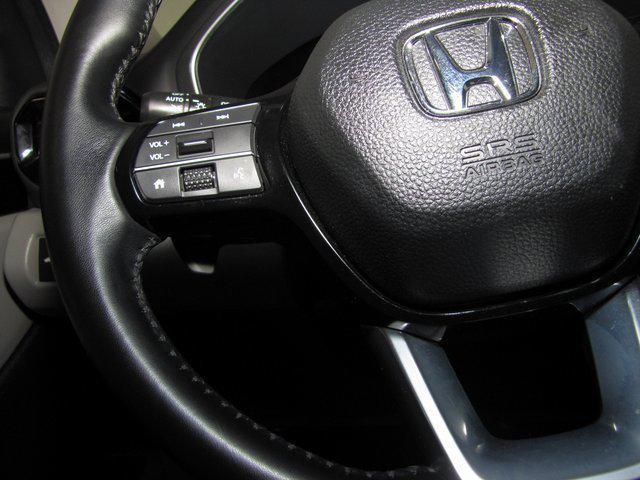 Photo of 2024 Blue Honda Pilot