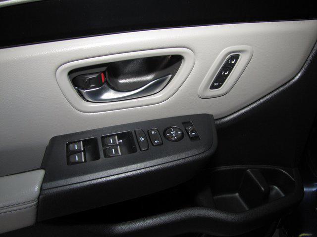 Photo of 2024 Blue Honda Pilot
