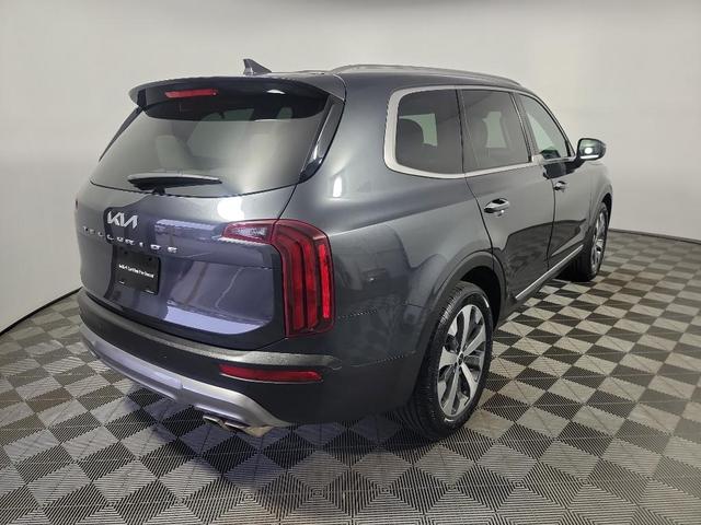 Photo of 2022 Gray Kia Telluride
