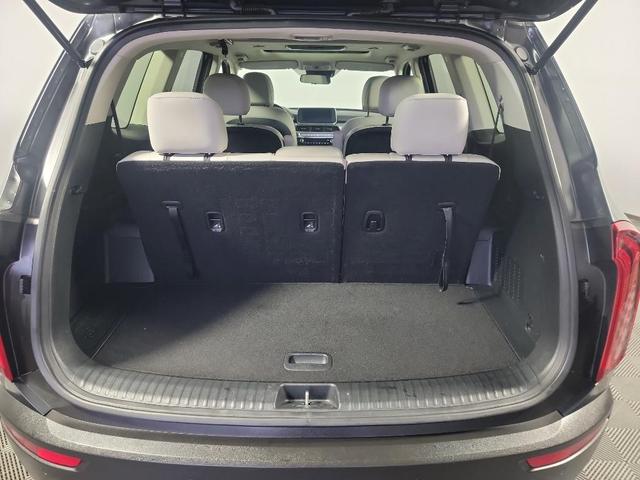 Photo of 2022 Gray Kia Telluride
