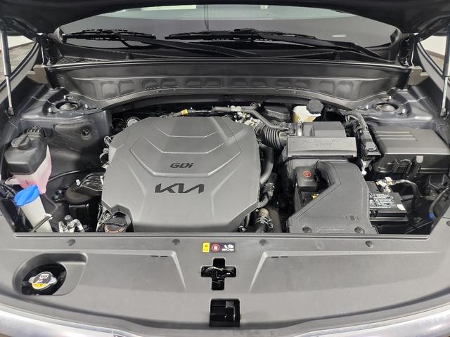Photo of 2022 Gray Kia Telluride