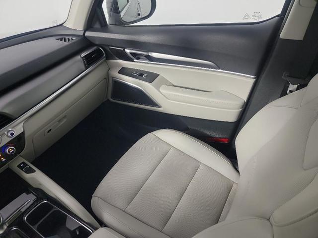 Photo of 2022 Gray Kia Telluride