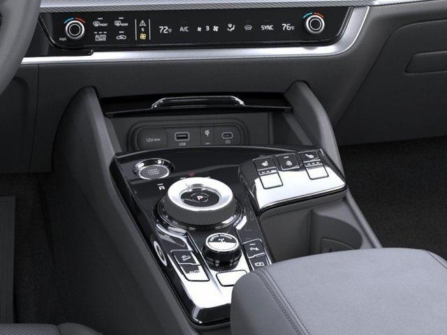 Photo of 2025 Gravity Gray Kia Sportage Hybrid