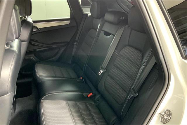 Photo of 2023 White Porsche Macan