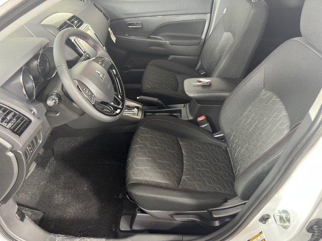 Photo of 2025 White Diamond Mitsubishi Outlander Sport