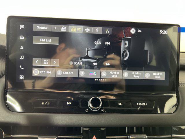 Photo of 2025 Graphite Gray Mitsubishi Outlander