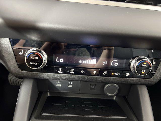 Photo of 2025 Graphite Gray Mitsubishi Outlander