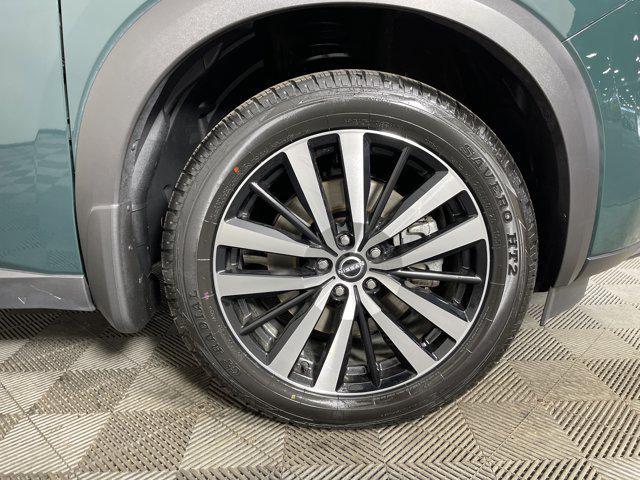 Photo of 2024 Obsidian Green Pearl Nissan Pathfinder
