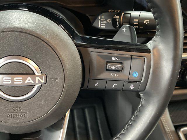 Photo of 2024 Obsidian Green Pearl Nissan Pathfinder