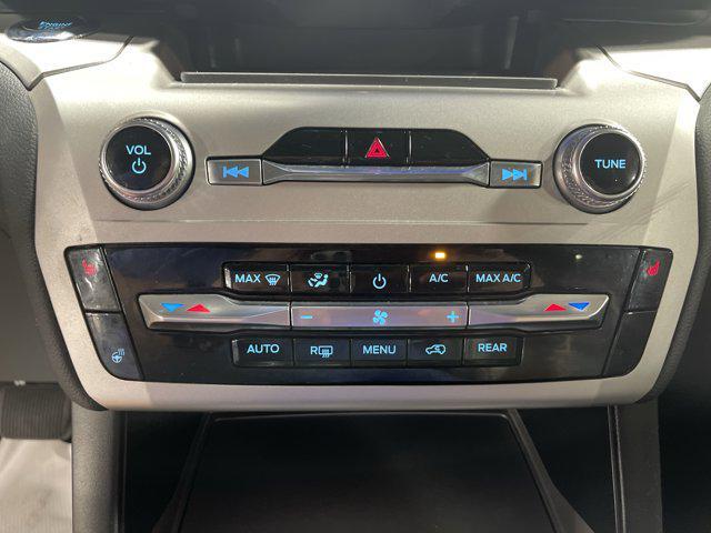 Photo of 2022 Atlas Blue Metallic Ford Explorer