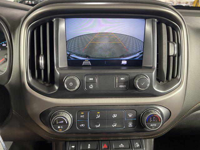 Photo of 2022 Onyx Black GMC Canyon