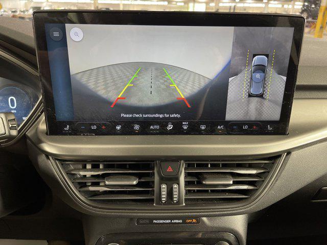 Photo of 2023 Carbonized Gray Metallic Ford Escape