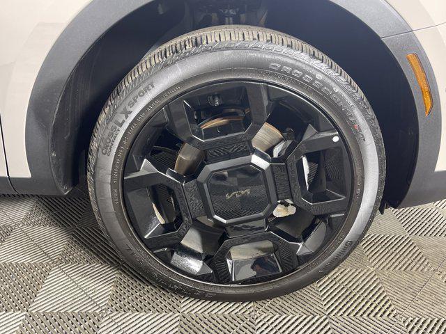 Photo of 2025 Road Rider Brown Kia Sorento