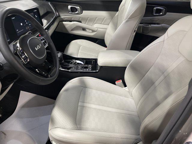 Photo of 2025 Road Rider Brown Kia Sorento