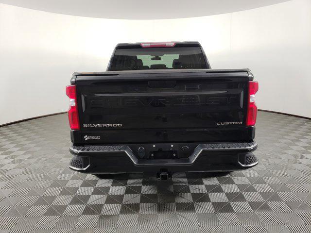 Photo of 2021 Black Chevrolet Silverado 1500