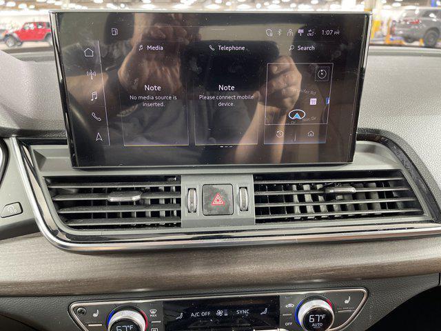 Photo of 2021 Navarra Blue Metallic Audi Q5