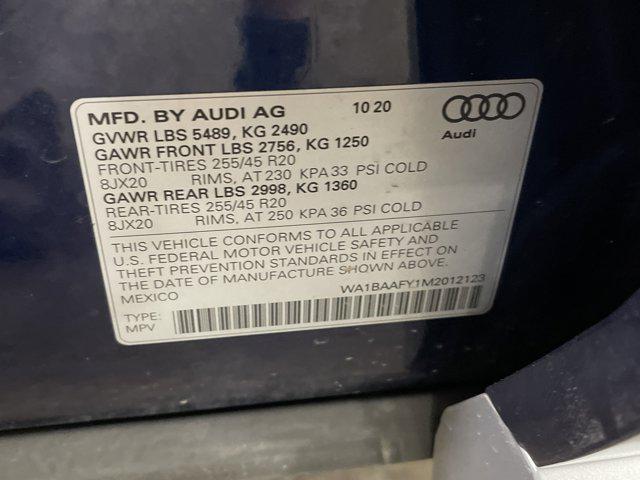 Photo of 2021 Navarra Blue Metallic Audi Q5