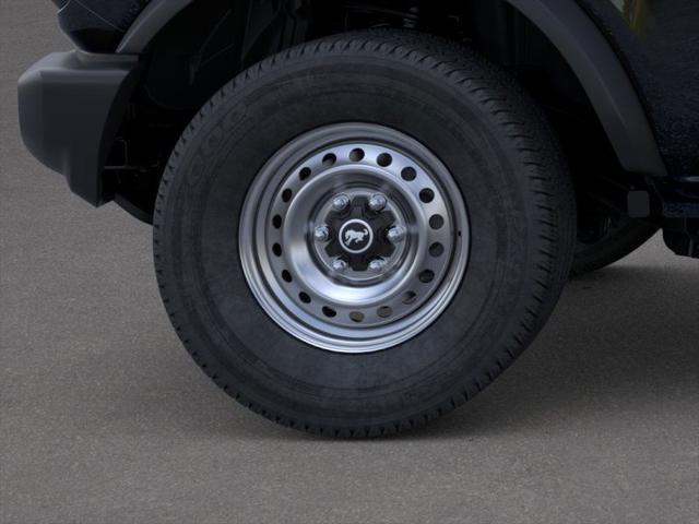 Photo of 2025 Shadow Black Ford Bronco