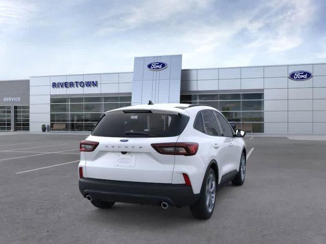 Photo of 2026 Star White Metallic Tri-Coat Ford Escape