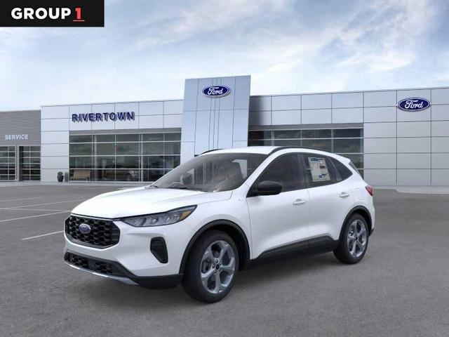 Photo of 2026 Star White Metallic Tri-Coat Ford Escape