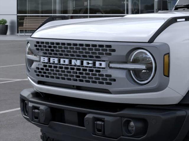 Photo of 2025 Oxford White Ford Bronco