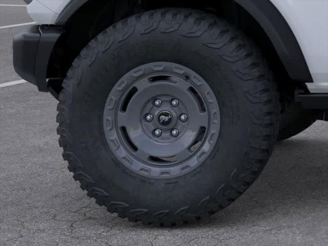 Photo of 2025 Oxford White Ford Bronco