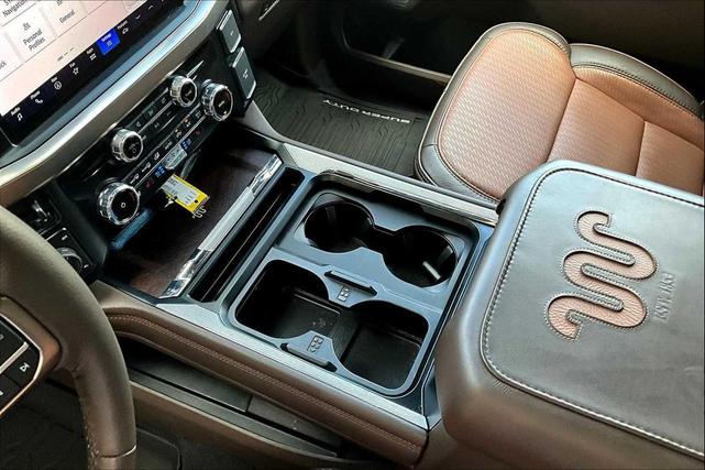 Photo of 2024 Agate Black Metallic Ford F-450