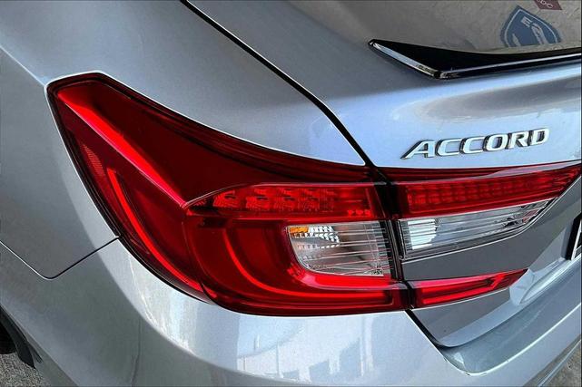 Photo of 2022 Lunar Silver Metallic Honda Accord