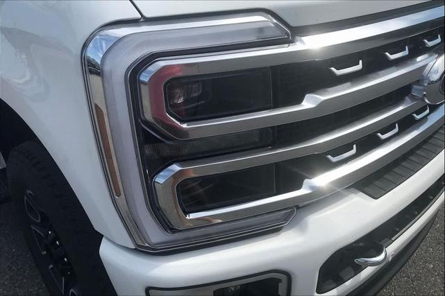 Photo of 2024 Star White Metallic Tri-Coat Ford F-250