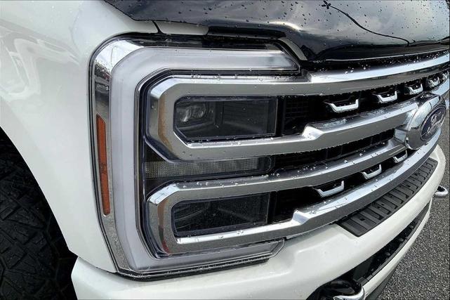 Photo of 2024 Star White Metallic Tri-Coat Ford F-250