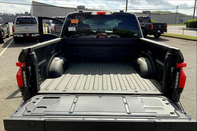 Photo of 2025 Agate Black Metallic Ford F-150 Lightning