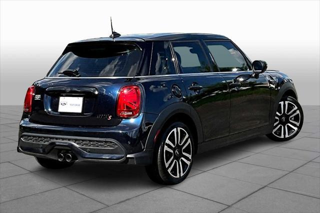 Photo of 2024 MINI Yours Enigmatic Black Metallic MINI Hardtop