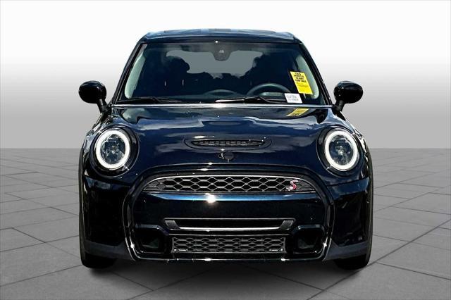 Photo of 2024 MINI Yours Enigmatic Black Metallic MINI Hardtop