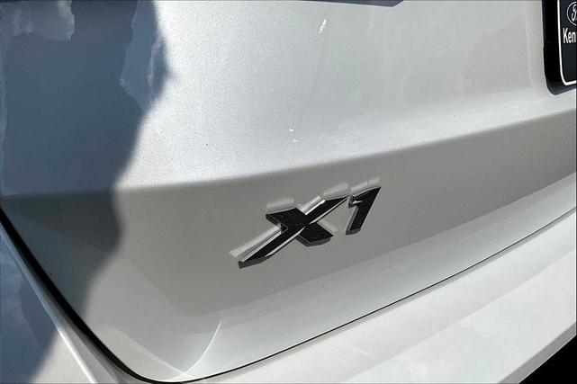 Photo of 2025 Mineral White Metallic BMW X1