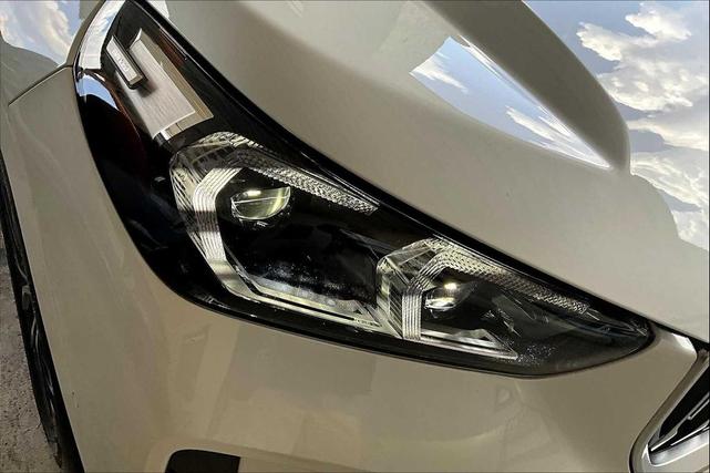 Photo of 2025 Mineral White Metallic BMW X1